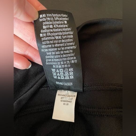 VICTORIA'S Secret Pink Women's Med Ultimate Classic Colorful Rainbow Bike Shorts - Picture 7 of 8